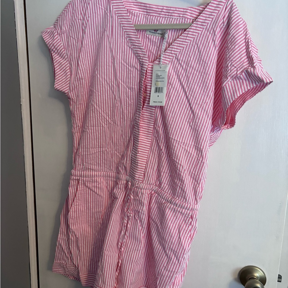Vineyard Vines performance romper coverup